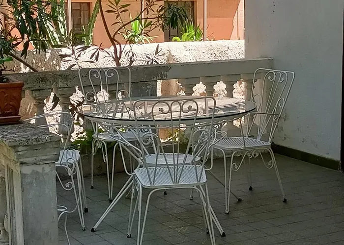 Дом отдыха Casa Strazzeri Монделло